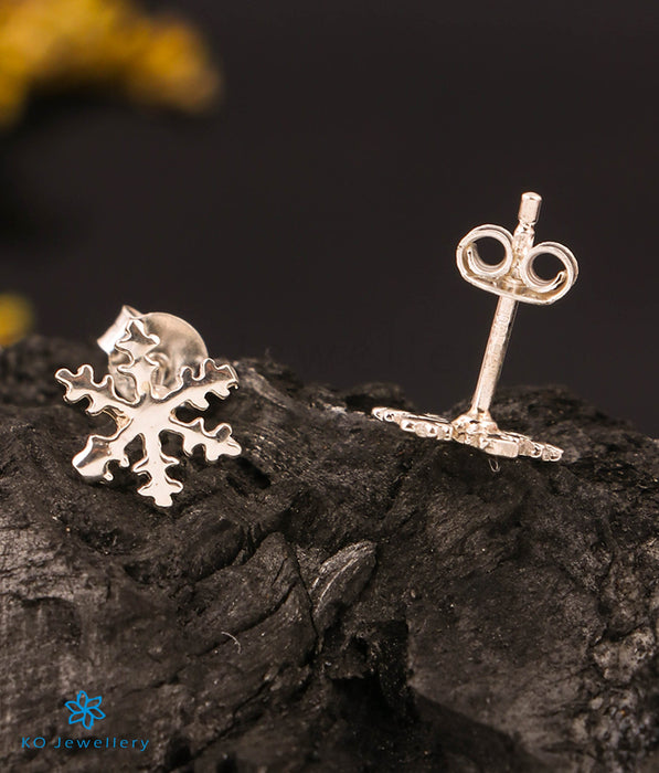 The Snowflake Silver Earstuds