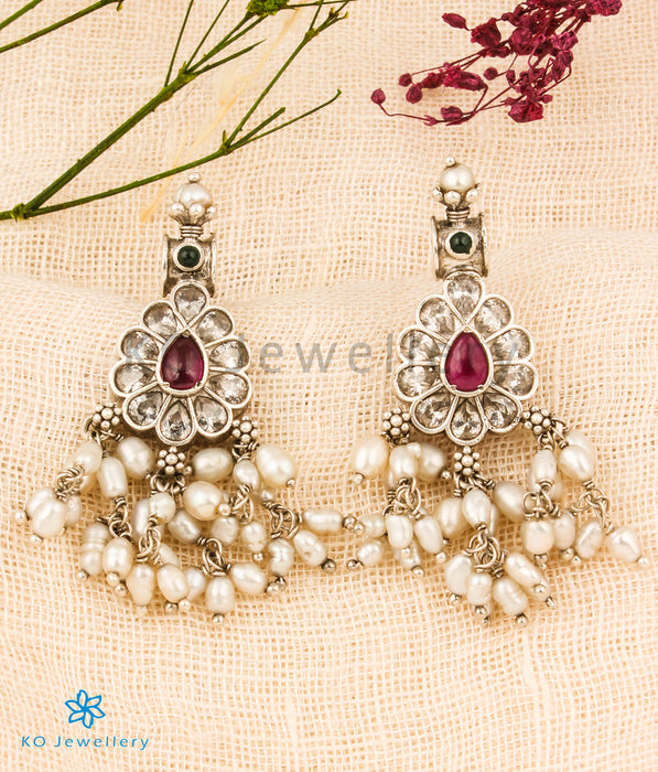 The Komolika Silver Pearl Earrings