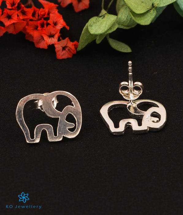 The Wise Elephant Silver Earstuds