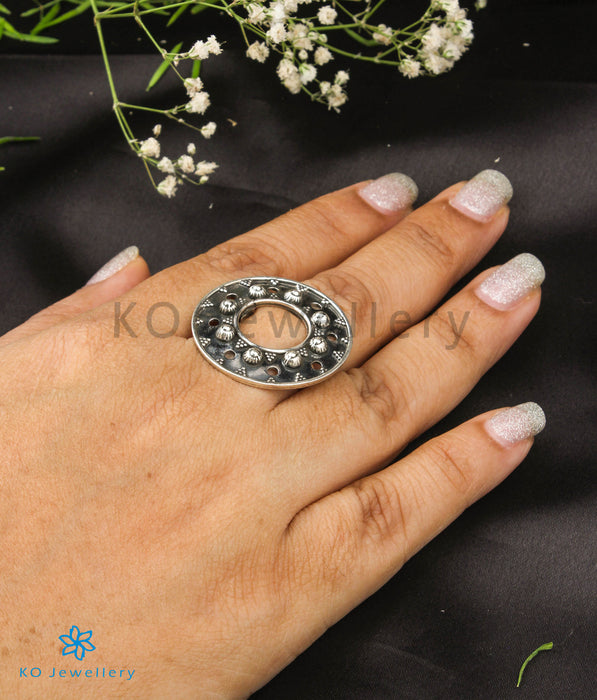 Buy Simple Finger Ring design For Ladies Online – Gehna Shop