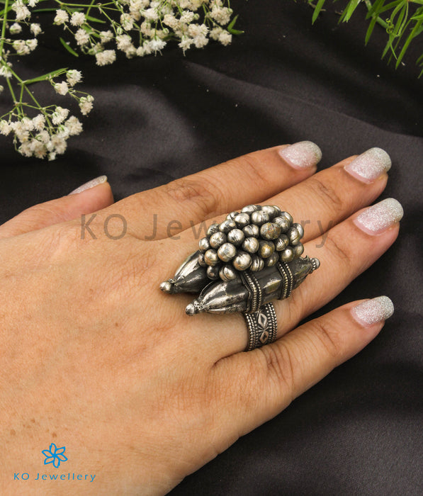 The Taweez Silver Statement Open Finger Ring