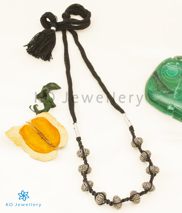 The Sapan Silver Thread Necklace (Black/Big)