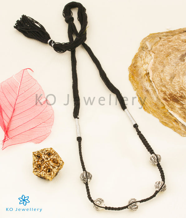 Buy Black Necklaces & Pendants for Women by Ahilya Jewels Online | Ajio.com