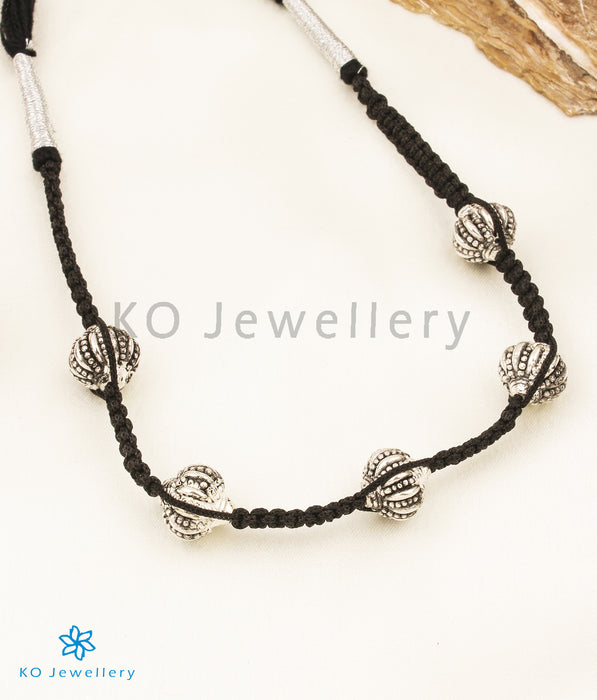 The Gulika Silver Thread Necklace (Black/Oxidised)