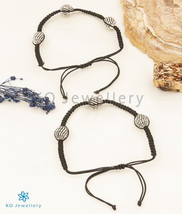 The Sia Silver Black Thread Anklets (3 beads)