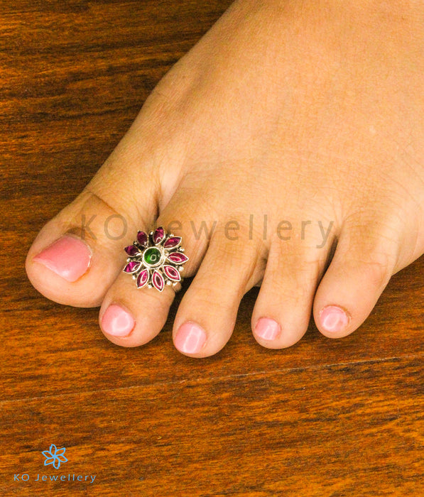 Buy quality Silver Dazzling Design Toe Rings in Mumbai