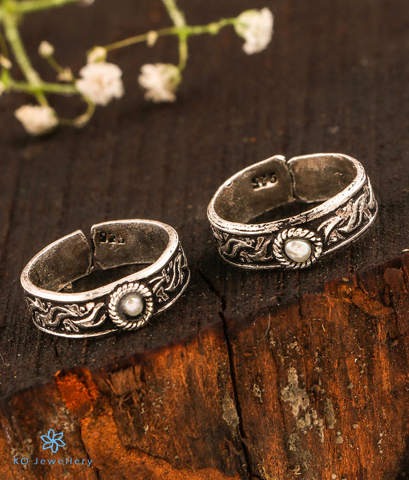 The Mohini Silver Toe-Rings (Pearl)