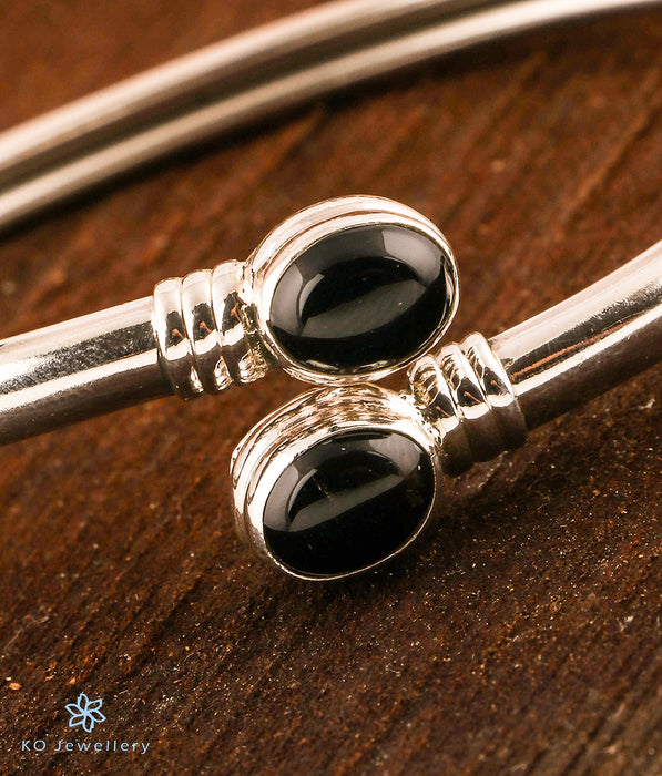 The Flawless Silver Openable  Bracelet (Black)