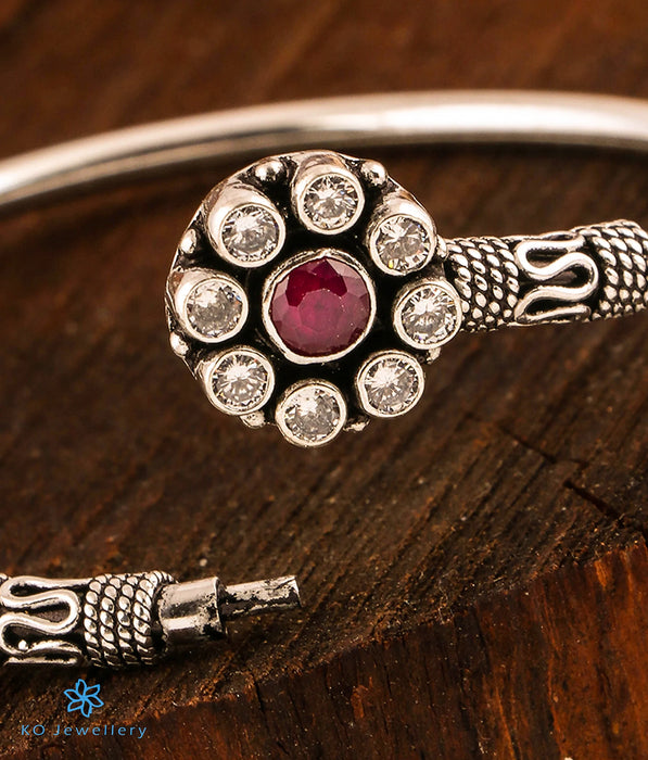 The Piali Silver Openable Gemstone Bracelet