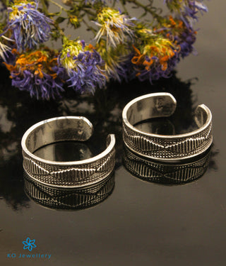 The Swaroop Silver Toe-Rings