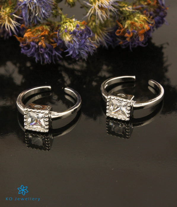 The Shweta Silver Gemstone Toe-Rings
