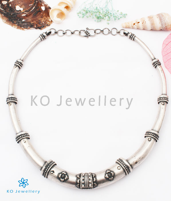 The Apoorv Silver Hasli Necklace