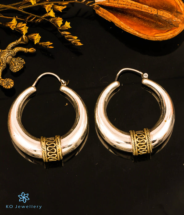 Pretty Overlapping Petals Gold Hoop Earrings