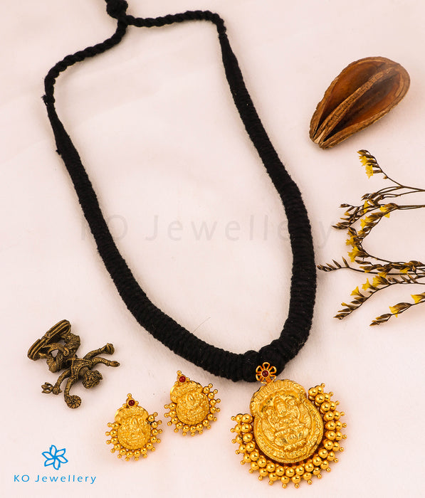 The Avahati Silver Lakshmi Thread Necklace (Black)