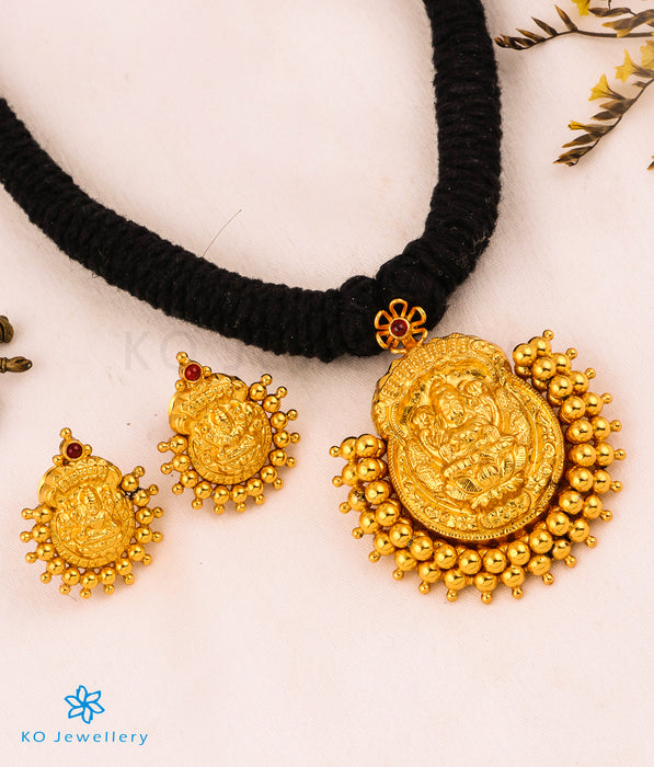 The Avahati Silver Lakshmi Thread Necklace (Black)