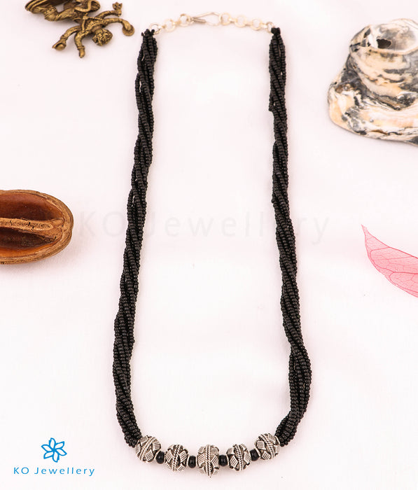 The Ravya Silver Beads Necklace