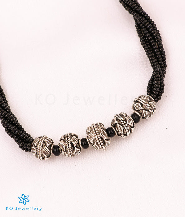The Ravya Silver Beads Necklace