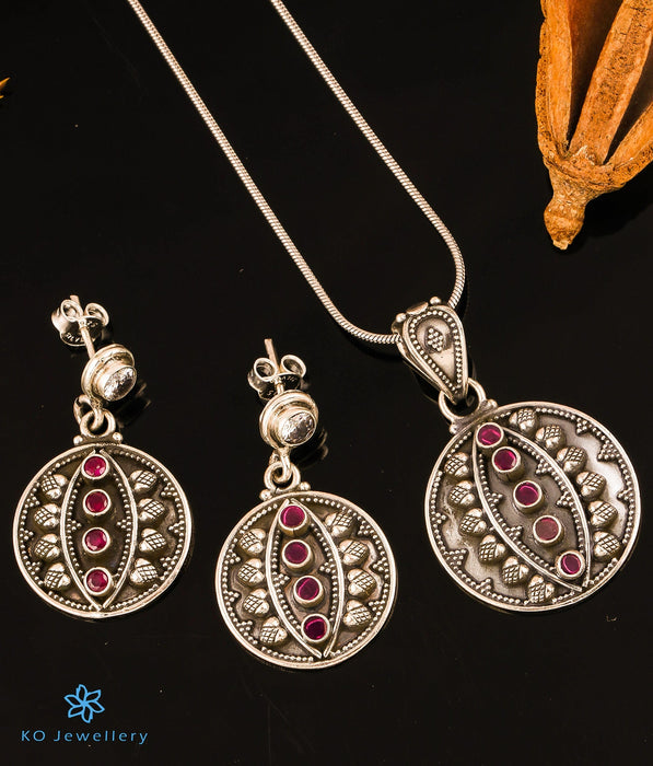 The Bhuvan Silver Gemstone Pendant Set (Red)