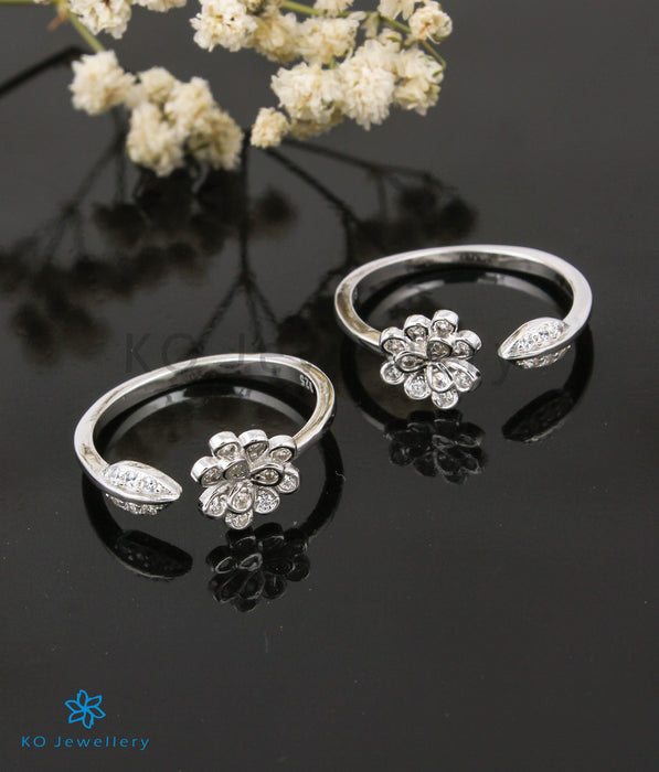The Bloom Silver Toe-Rings