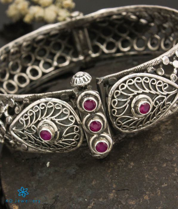 The Chitra Silver Kada Bracelet (Size 2.4)