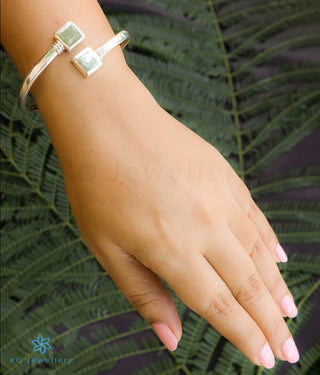 The Nida Silver Openable  Bracelet