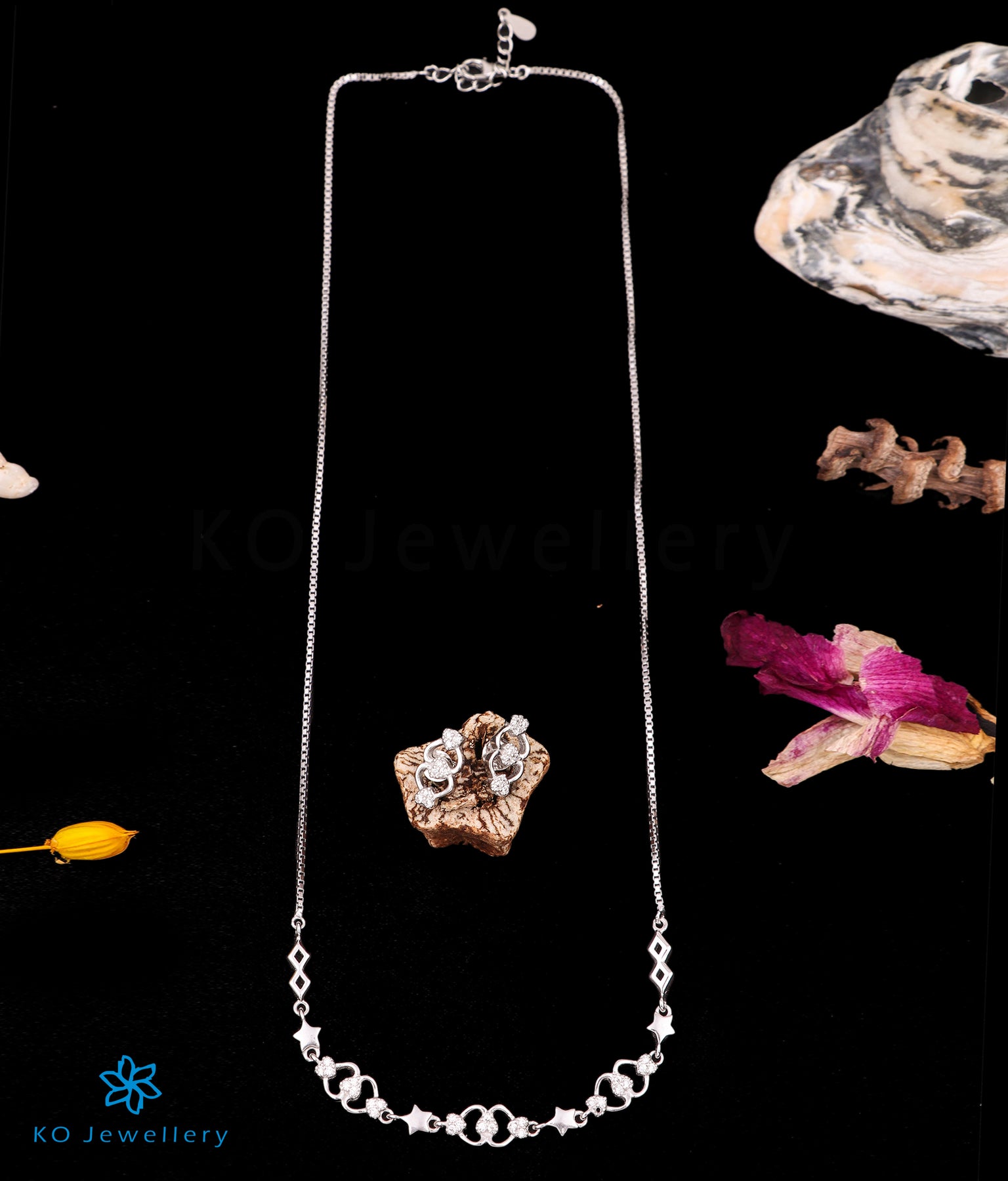 Buy Silver Necklaces, 925 Sterling Silver necklace sets online India