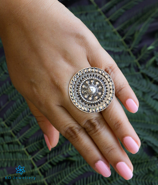 Buy Dark Silver Extra Long Finger Ring, Statement FULL FINGER SERPENT Ring,  Brutalist Snake Textured Adjustable Ring, Modern Rock Style Ring Online in  India - Etsy