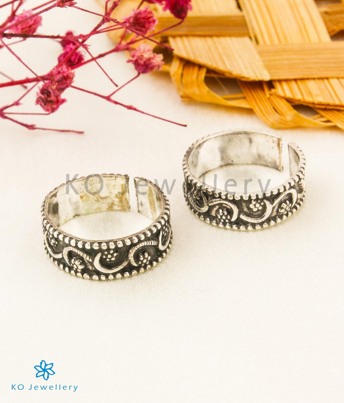 The Chaya Silver Toe-Rings-Buy Pure Silver Toe rings Online — KO Jewellery