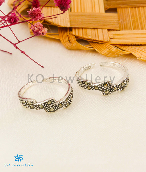 The Arna Silver Marcasite Toe-Rings