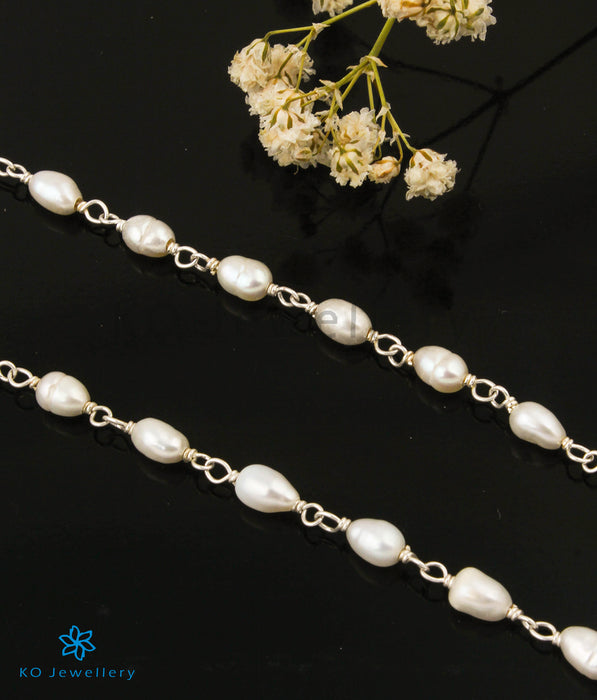 The Samudra Silver Pearl Chain (Long Pearls/Bright Silver)