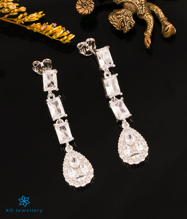 The Sparkling Drops Cocktail Silver Earrings