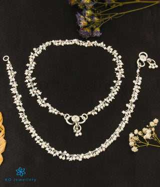 The Pearl Bunch Silver Anklets (Bright Silver)