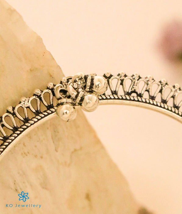 The Tejas Silver Bangle (Size 2.4/2.6)