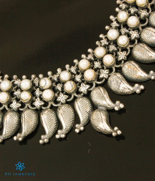 The Mukta Silver Pearl Necklace (Oxidised)