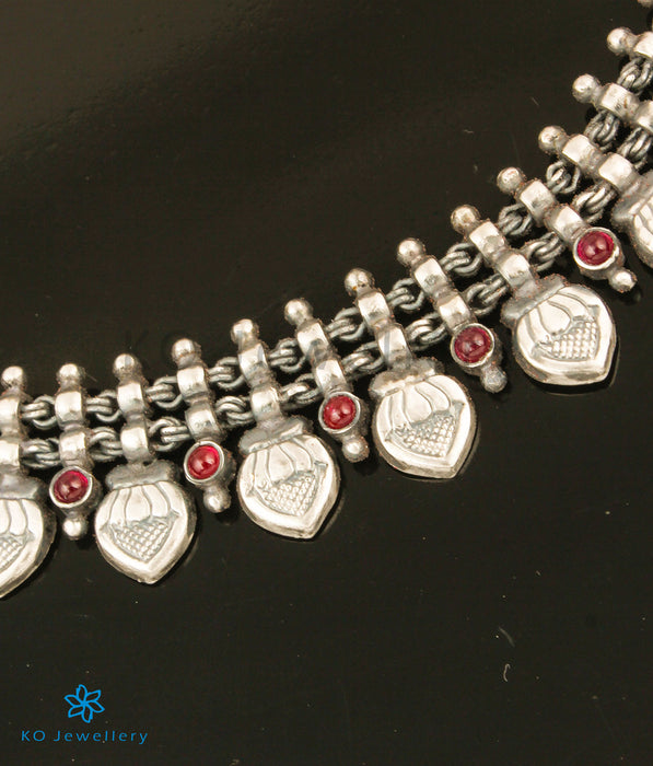 The Kumuda Silver Necklace (Oxidised)