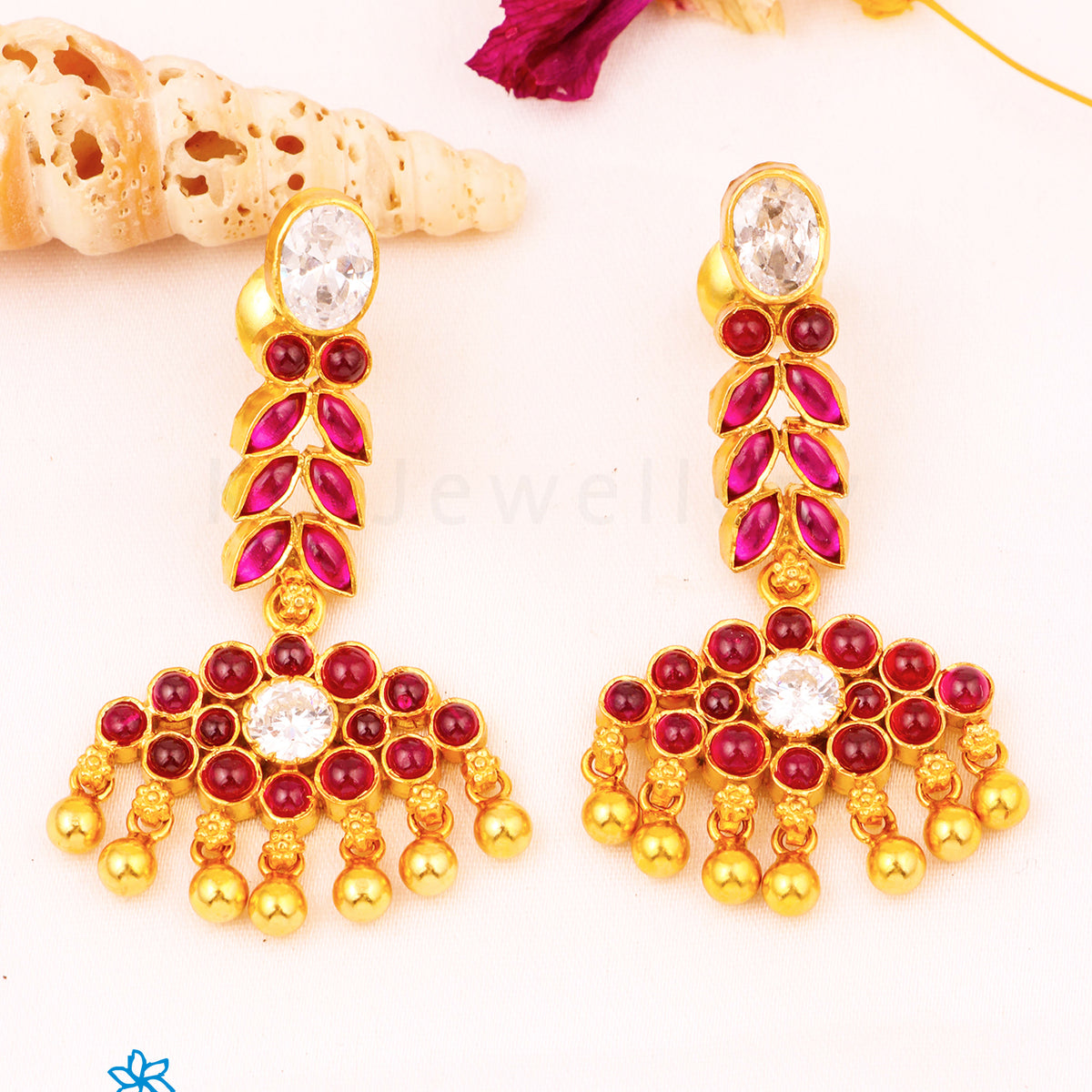 Kempu earrings | Gold jewelry necklace, Jewelry patterns, Jewelry design  earrings