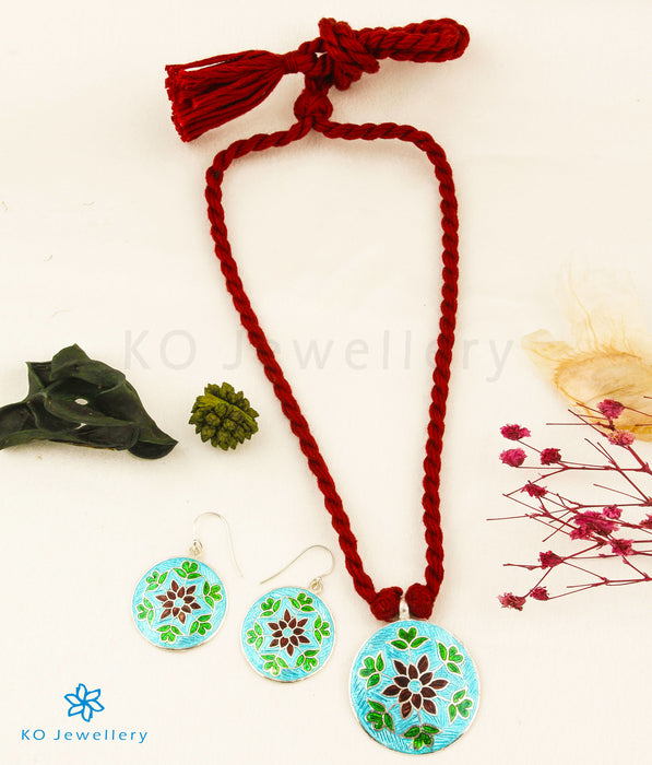 The Nainika Silver Meenakari Thread Necklace(Light Blue)