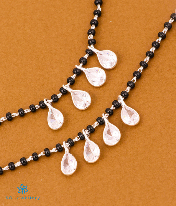 The Vajra Silver Black Beads Nazariya Anklets (White)