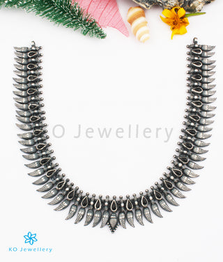 The Malligai Arumbumalai Antique Silver Necklace/Jhumkas(Blue)