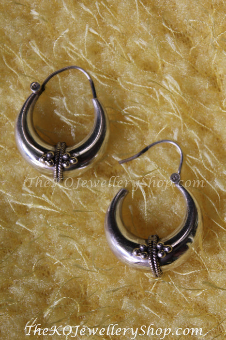 Online hoop earrings light weight designer