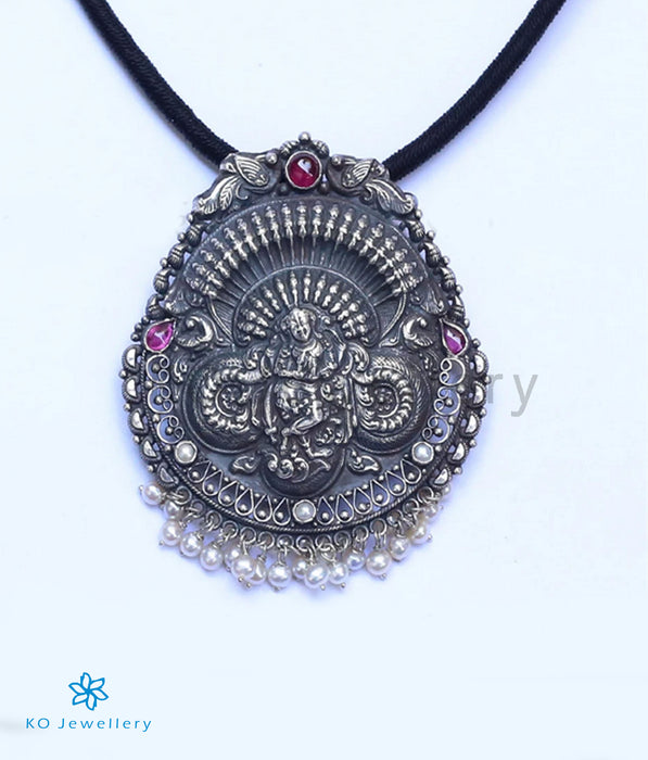The Achala Silver Krishna Pendant (Oxidised)