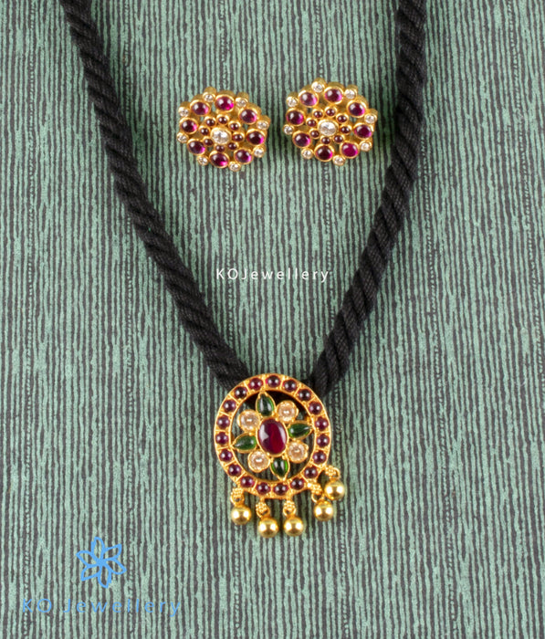 The Adhit Silver Necklace