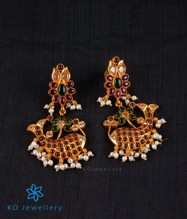 The Varuna Silver Fish Earrings (Round Pearls)