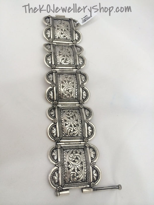 artsy silver bracelet trendy jewellery cuff