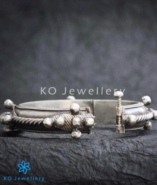The Vrtta Antique Silver Bracelet