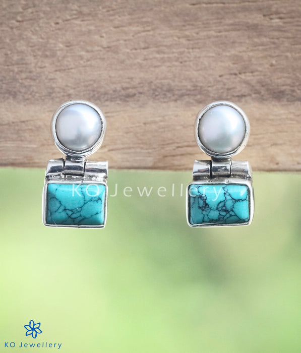 The Parth Silver Earstuds(Turquoise)