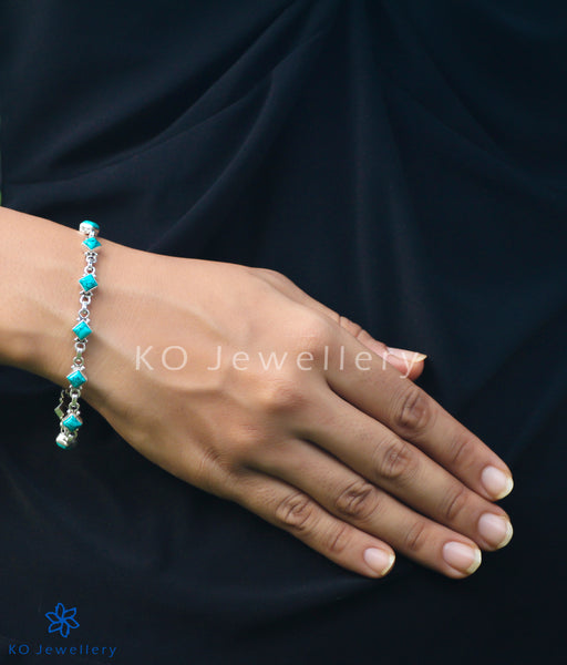 Turquoise and silver bracelet - office wear jewellery ideas 