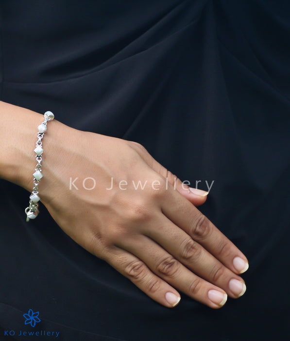Buy this gemstone bracelet at KO online store