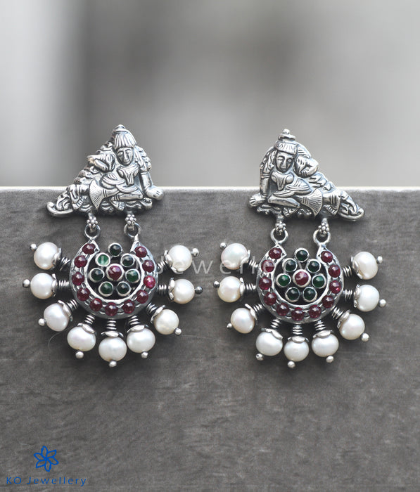 The Nrita Antique Silver Earrings (Oxidised)