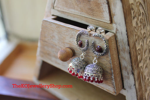 The Ardha-Chandra Silver Jhumka- Pearl - KO Jewellery